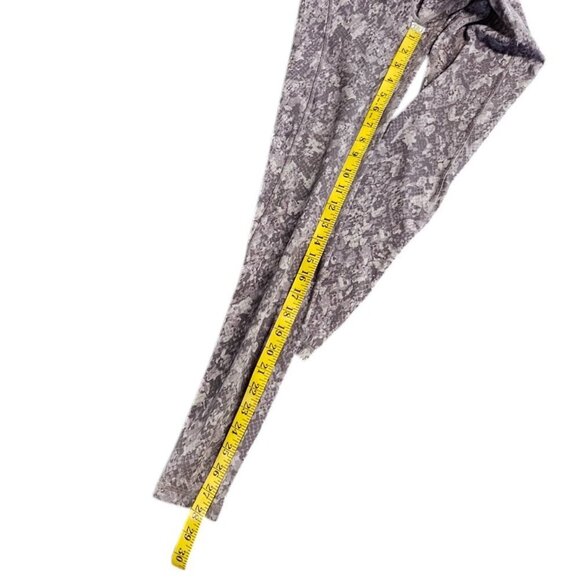 Lululemon Align High-Rise Pant with Pockets 28" Hideaway Camo Lunar Rock Size 4 - Picture 5 of 10